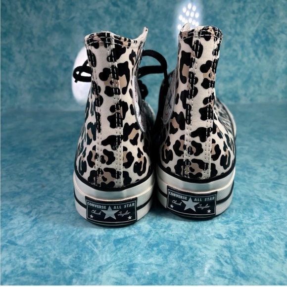 Converse Chuck 70 Hi Cheetah Print Glow In The Dark Leather Shoes Women's 6.5 - Picture 2 of 6